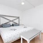 Home2book Sunny Apt, Terrace & Pool Коральео