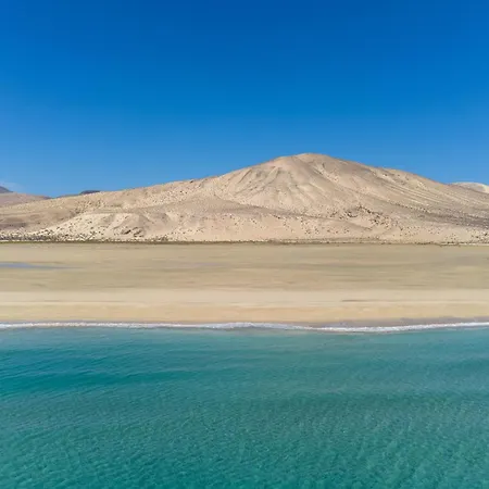 Home2book Sunny Apt, Terrace & Pool Lägenhet *