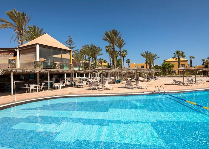 Home2book Sunny Apt, Terrace & Pool